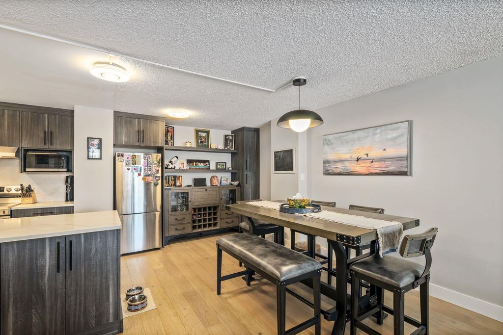 Photo of 1001 13 Avenue SW #940, Calgary, AB T2R 0L5 (MLS # A2304054)
