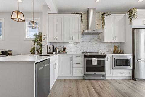Property photo of 355 Nolancrest Heights Nw 809, Calgary, AB T3r 0z9