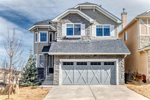 66 Sherwood Common NW Calgary AB T3R 1P8