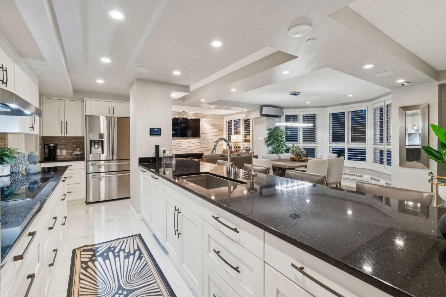 400 Eau Claire Avenue SW 8203