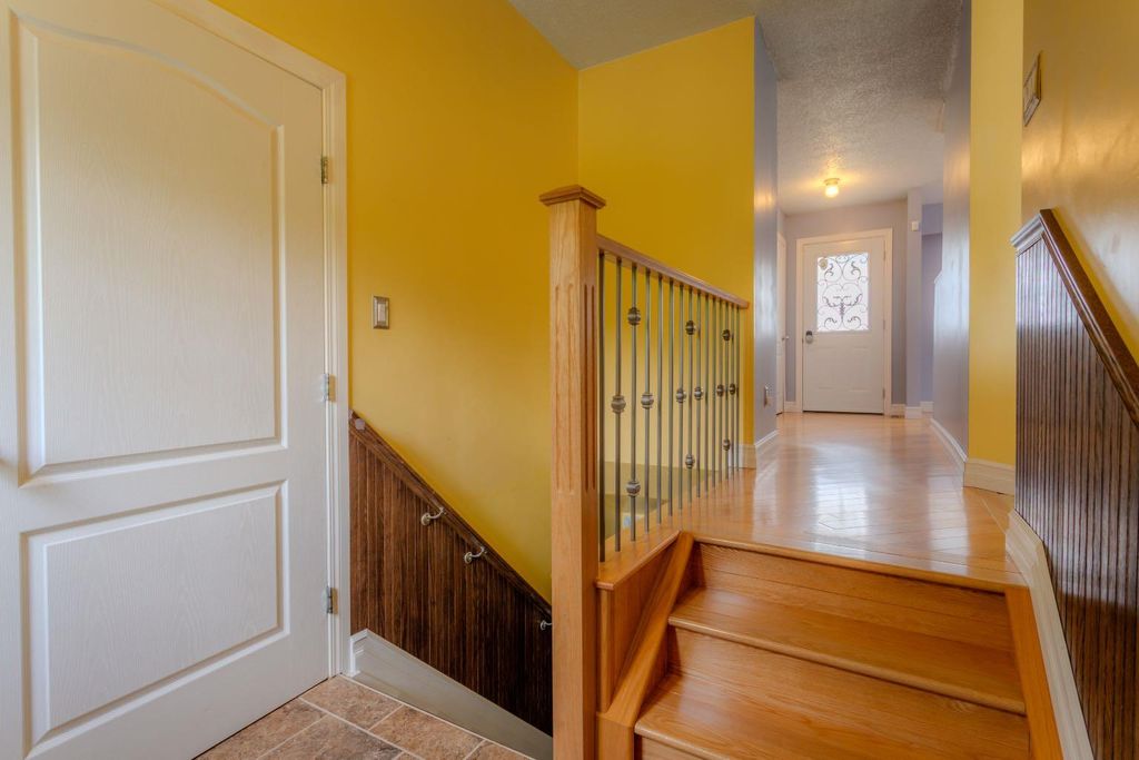 Photo of 5318 39 Street St, Lloydminster, AB T9V 1P6 (MLS # A2321361)