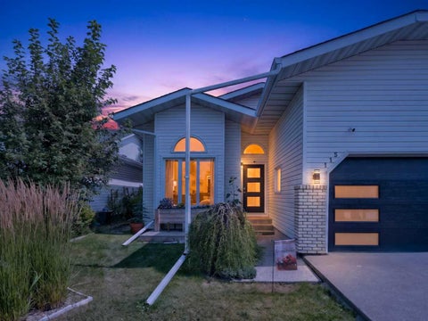 Photo of 115 Wood Valley Court SW, Calgary, AB T2W 5S4 (MLS # A2338304)