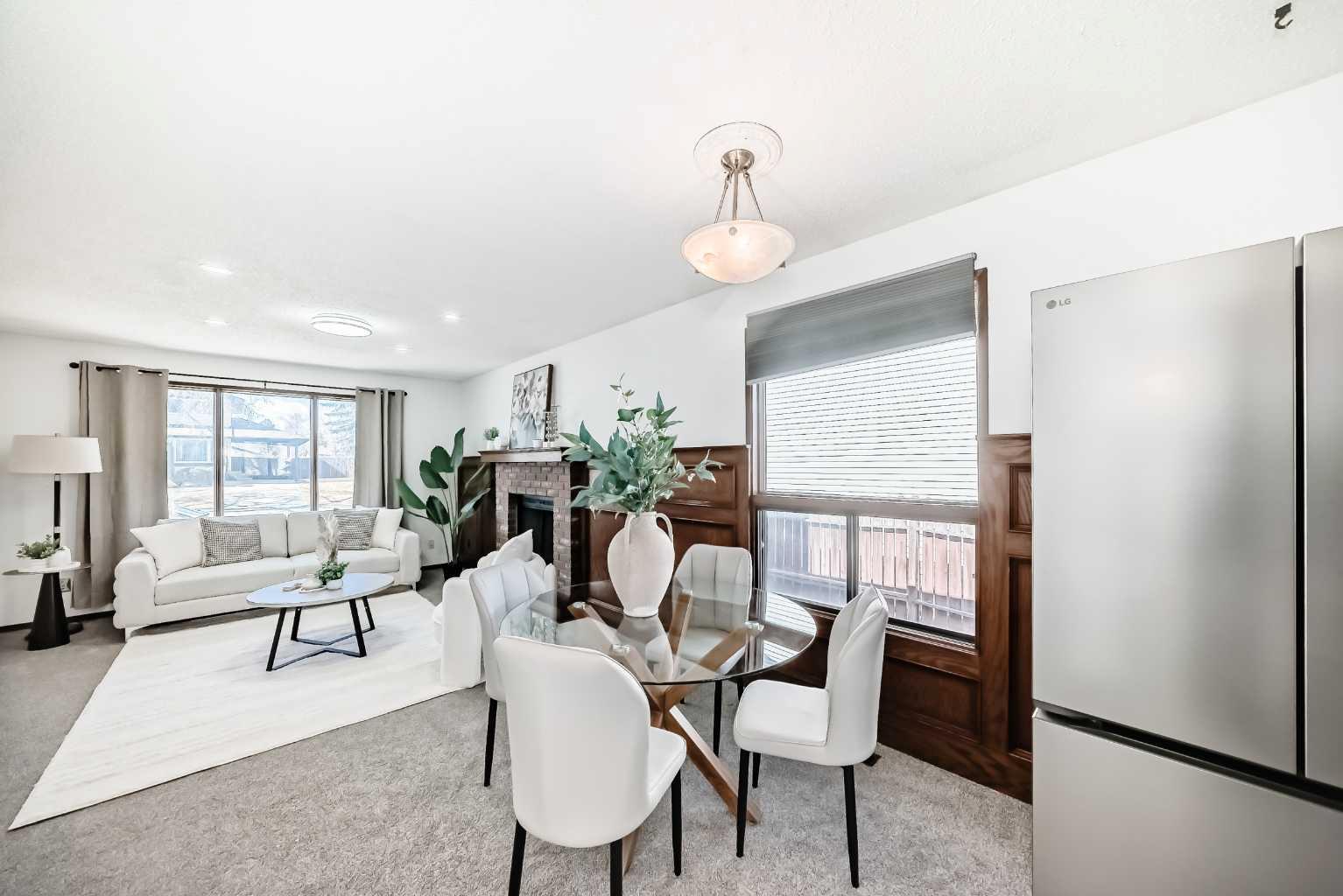 6735 Temple Drive NE