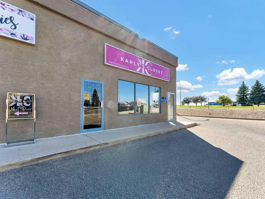 Photo of 3295 Dunmore Road SE #8, Medicine Hat, AB T1B 3R2 (MLS # A2310555)