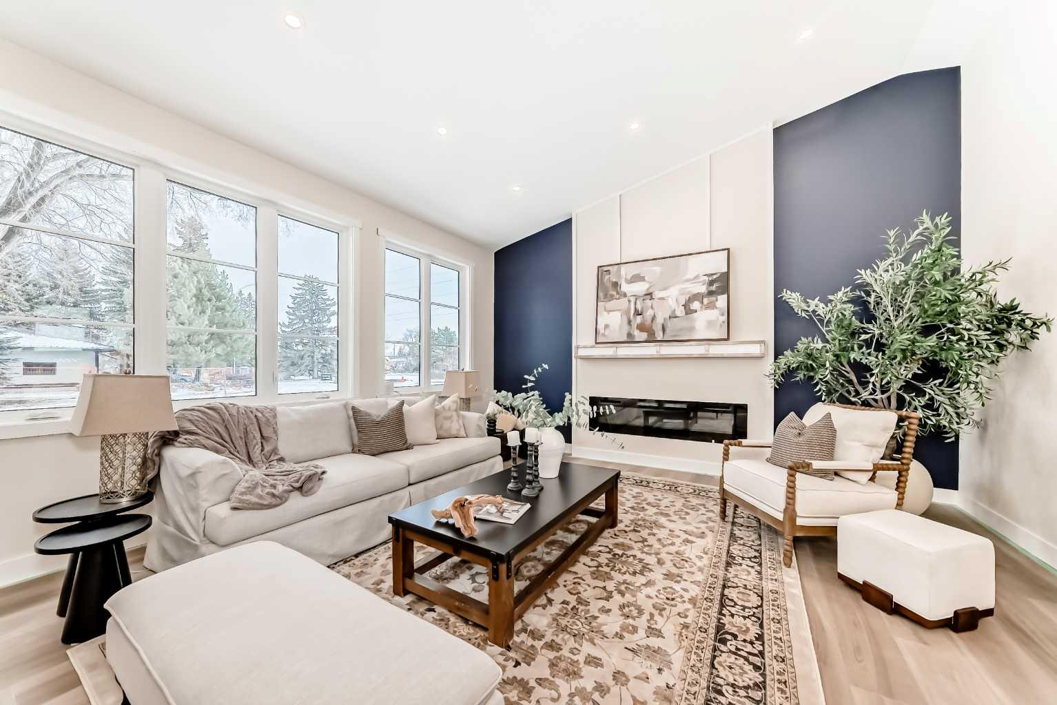 1 Spruce Bank Crescent SW