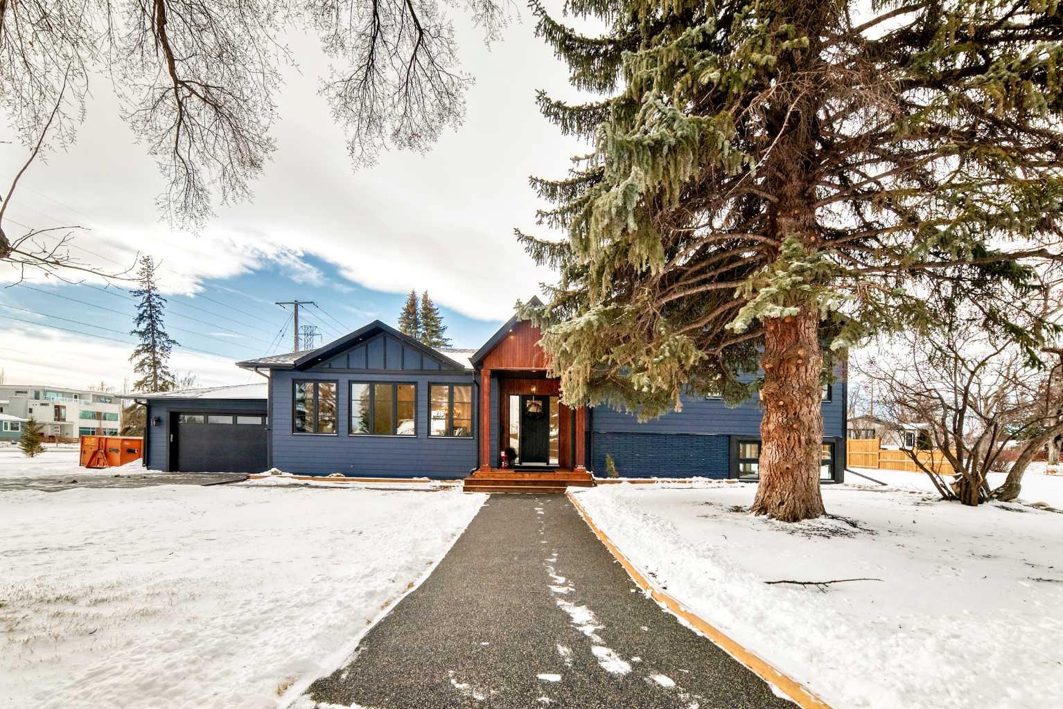 1 Spruce Bank Crescent SW