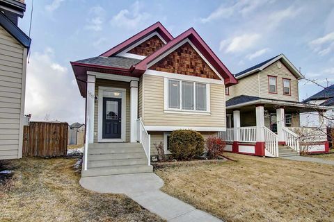 Photo of 156 Copperfield Rise SE, Calgary, AB T2Z 4V5 (MLS # A2292050)