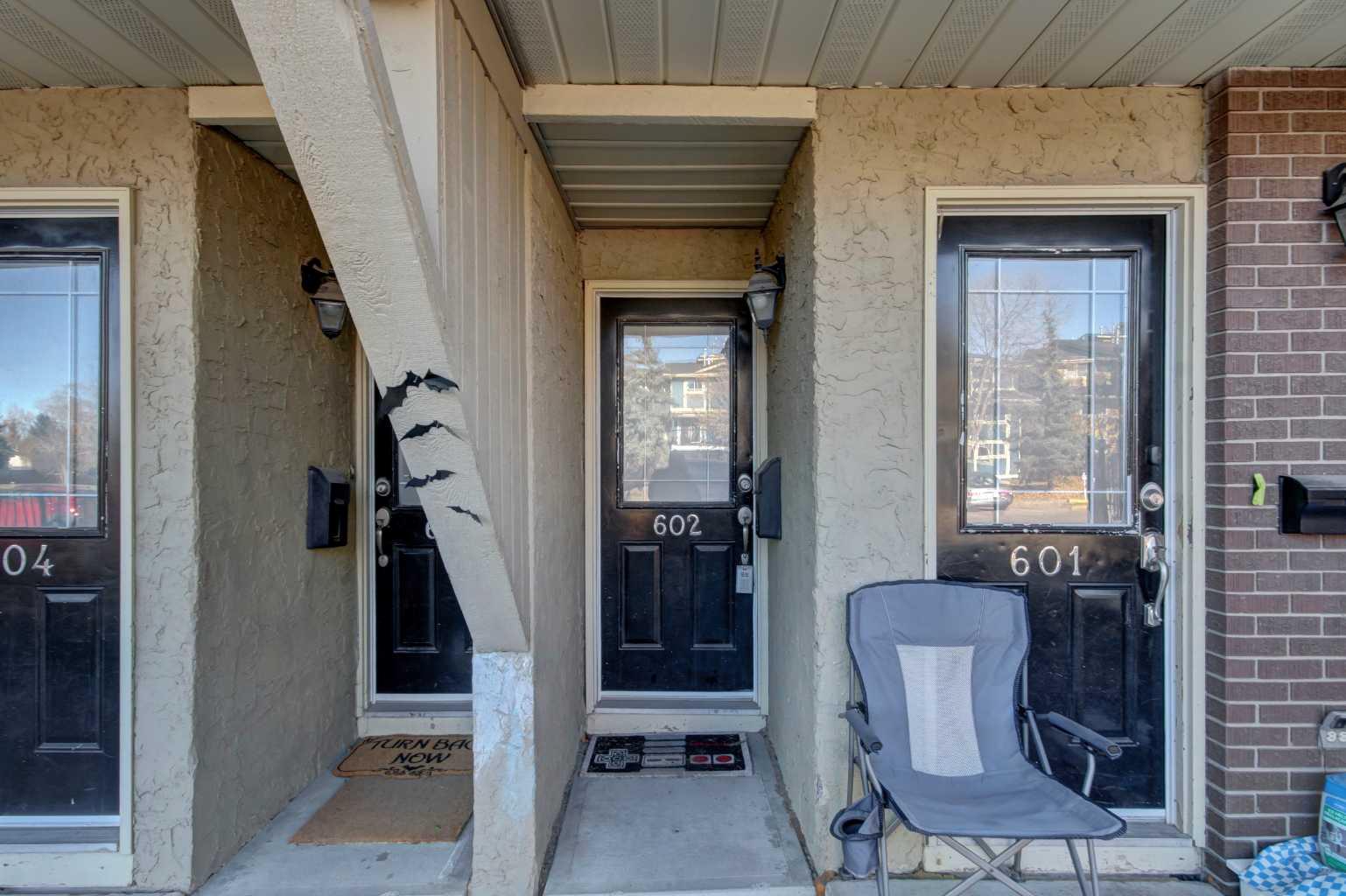 2200 Woodview Drive SW 602