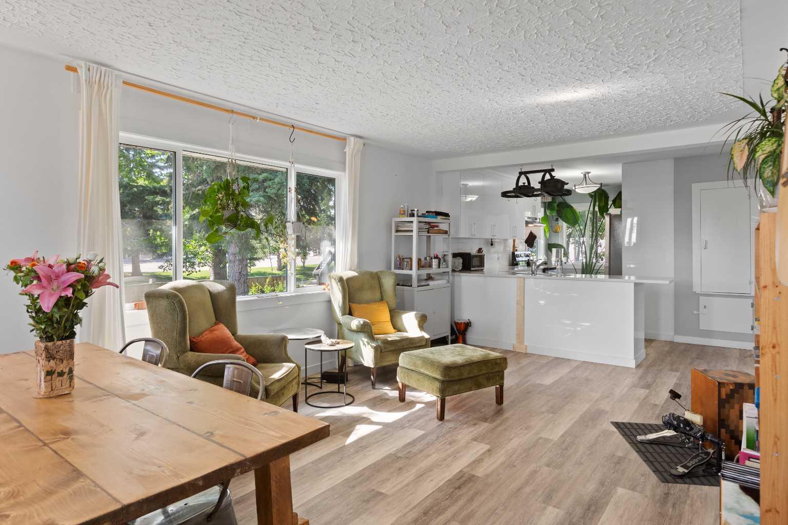 228 Lynnwood Drive SE