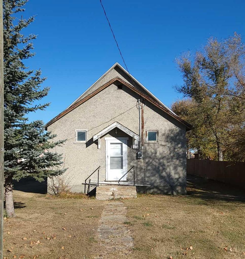 Photo of 110 1 Avenue E, Craigmyle, AB T0J 0T0 (MLS # A2266669)