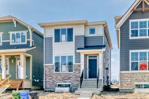 103 Magnolia Street SE Calgary AB T3M 3H9