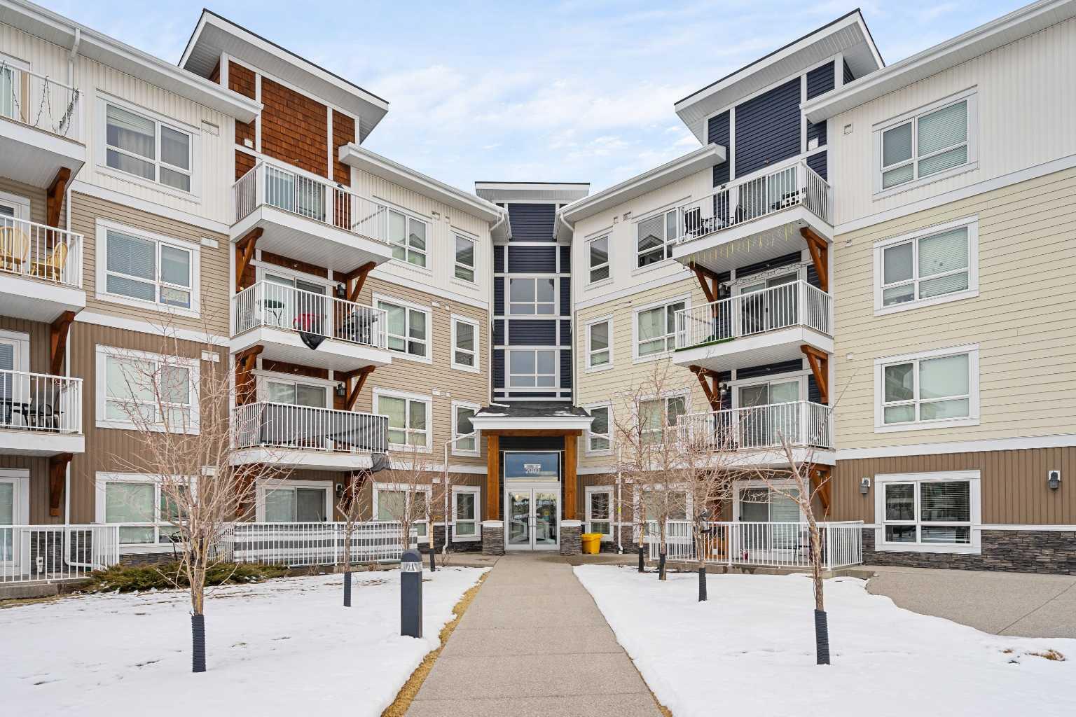 302 Skyview Ranch Drive NE 2408