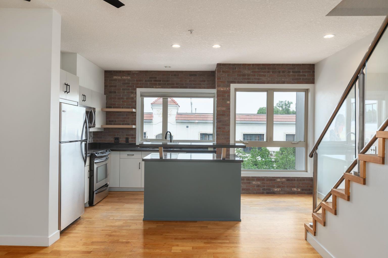 118 8 Street NE 213