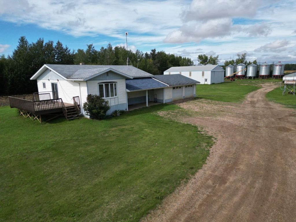 Photo of 13202 TWP RD 1070, La Crete, AB T0H 2H0 (MLS # A2296128)