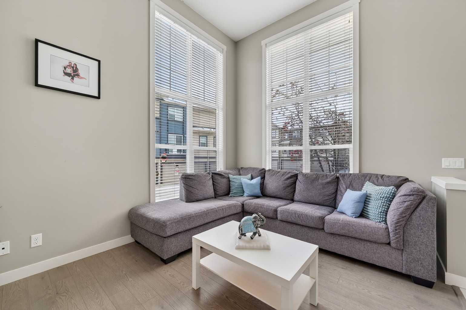 1137 McKenzie Towne Row SE