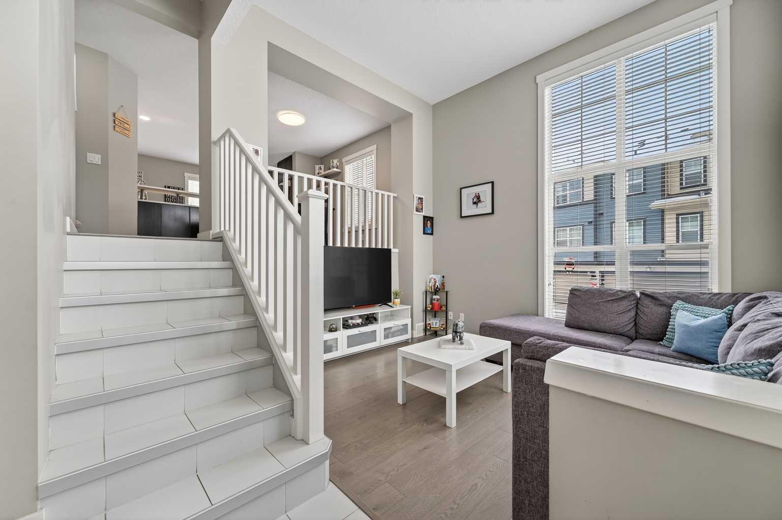 1137 McKenzie Towne Row SE