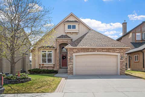 Photo of 183 Discovery Ridge Way SW, Calgary, AB T3H 5G3 (MLS # A2309044)