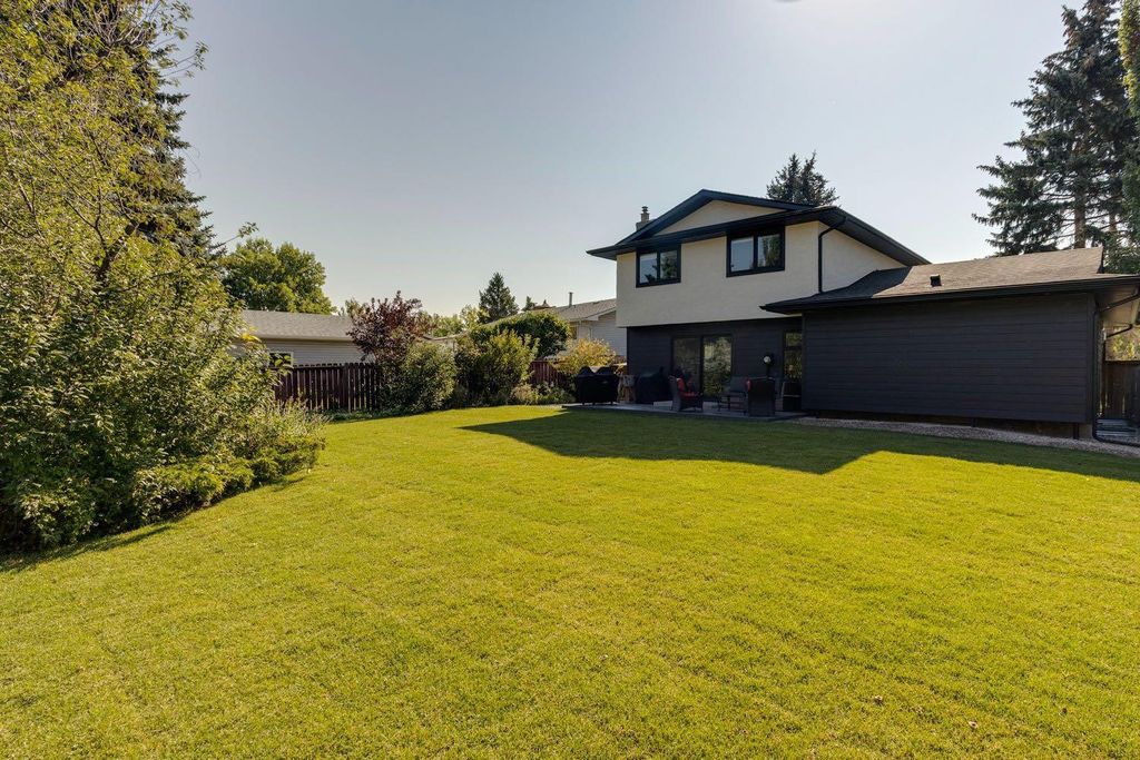Photo of 308 Silvergrove Drive NW, Calgary, AB T3B 4M5 (MLS # A2291077)