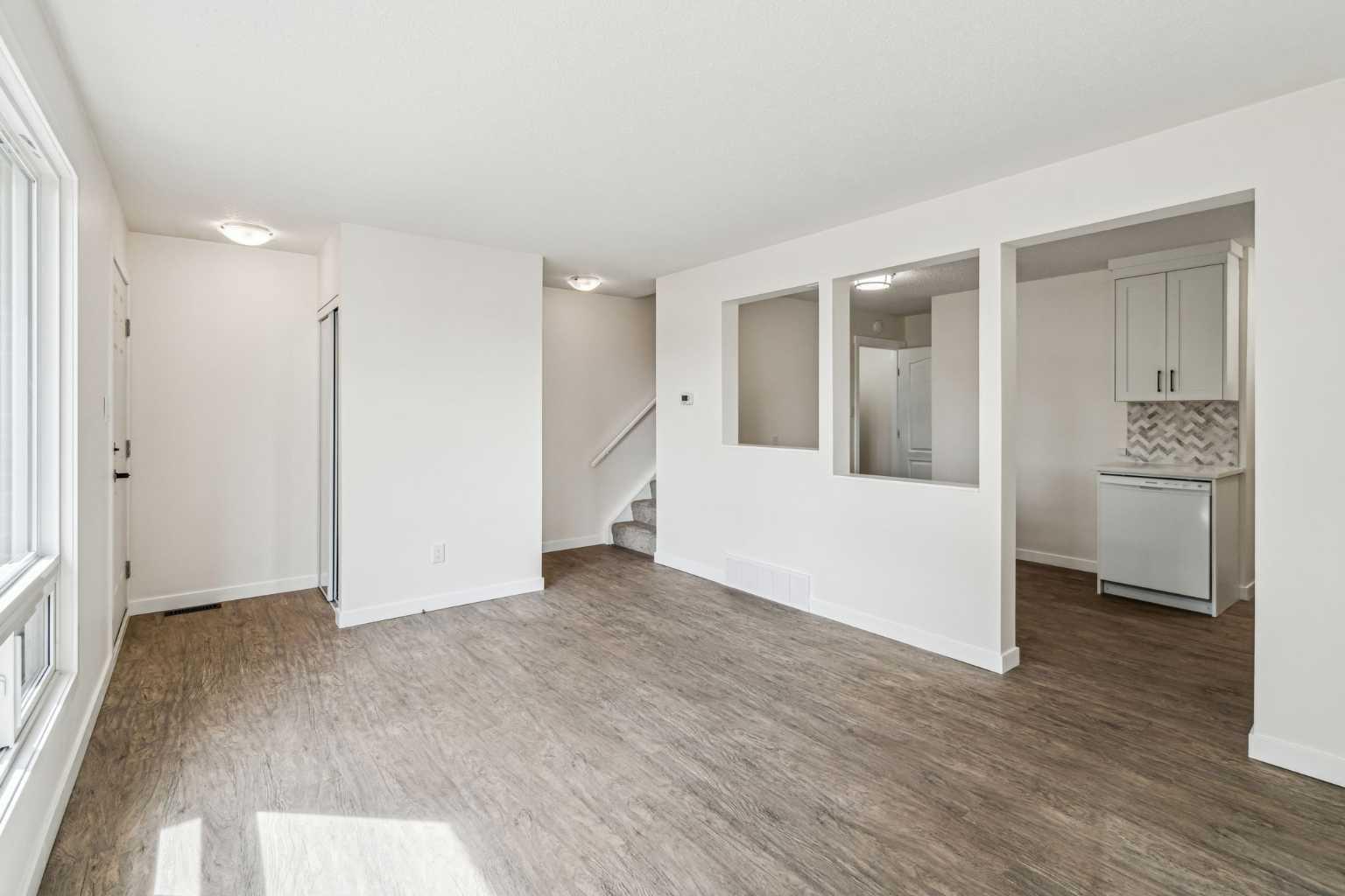 11240 6 Street SW 10