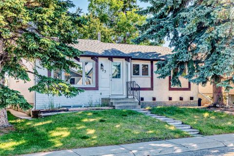 Photo of 23 Marbank Way, Calgary, AB T2A 4A2 (MLS # A2237390) Photo of 23 Marbank Way, Calgary, AB T2A 4A2 (MLS # A2237390)