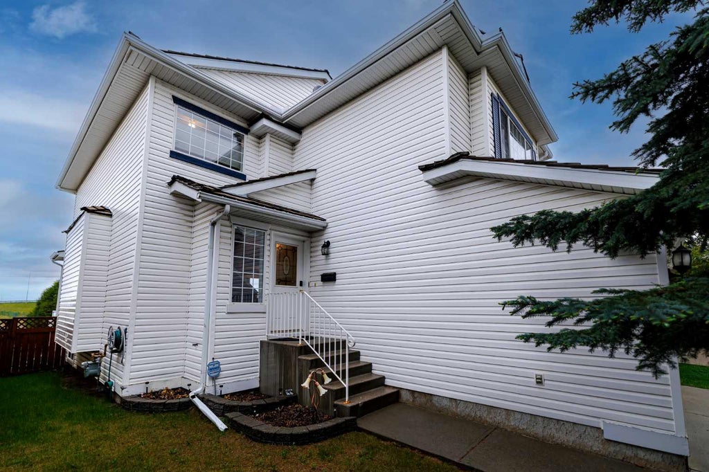 Photo of 279 Valley Brook Circle NW, Calgary, AB T3B 5S4 (MLS # A2317039)