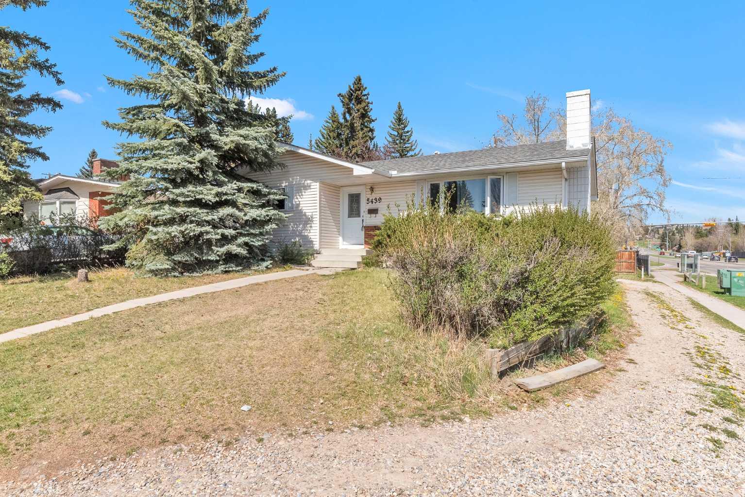 5439 Dalrymple Crescent NW
