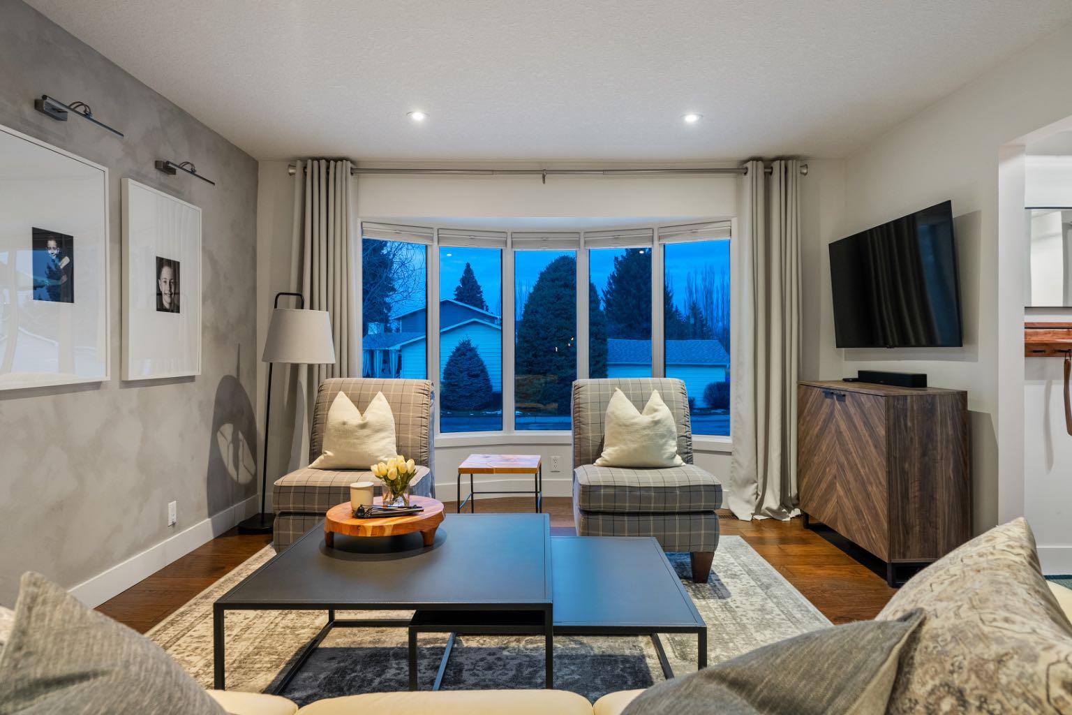 136 Lake Crimson Close SE