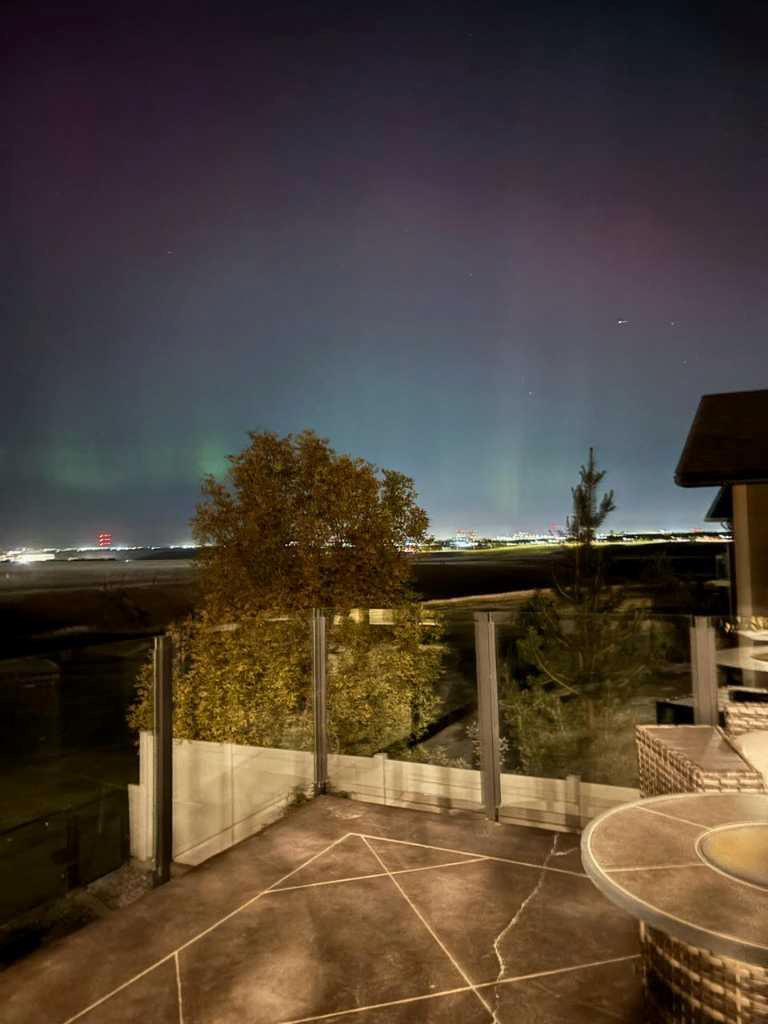 19 Stonecrest Point W