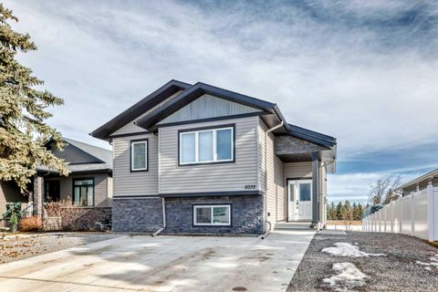 Photo of 5032 59 Street, Innisfail, AB T4G 0N6 (MLS # A2292360)