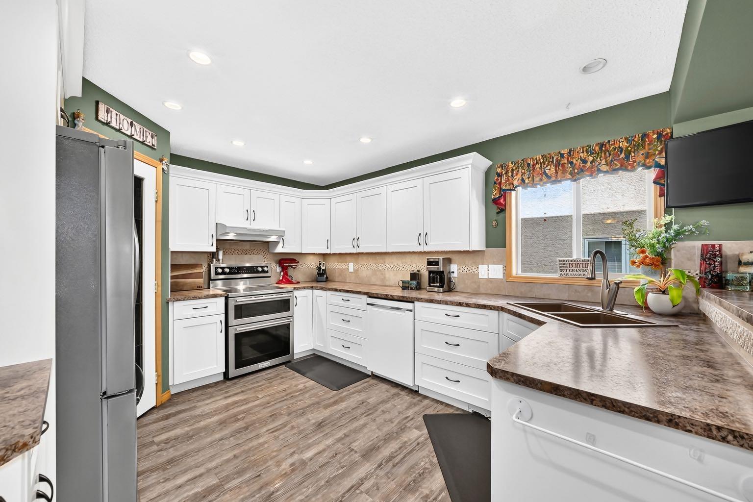 24 Bow Ridge Road