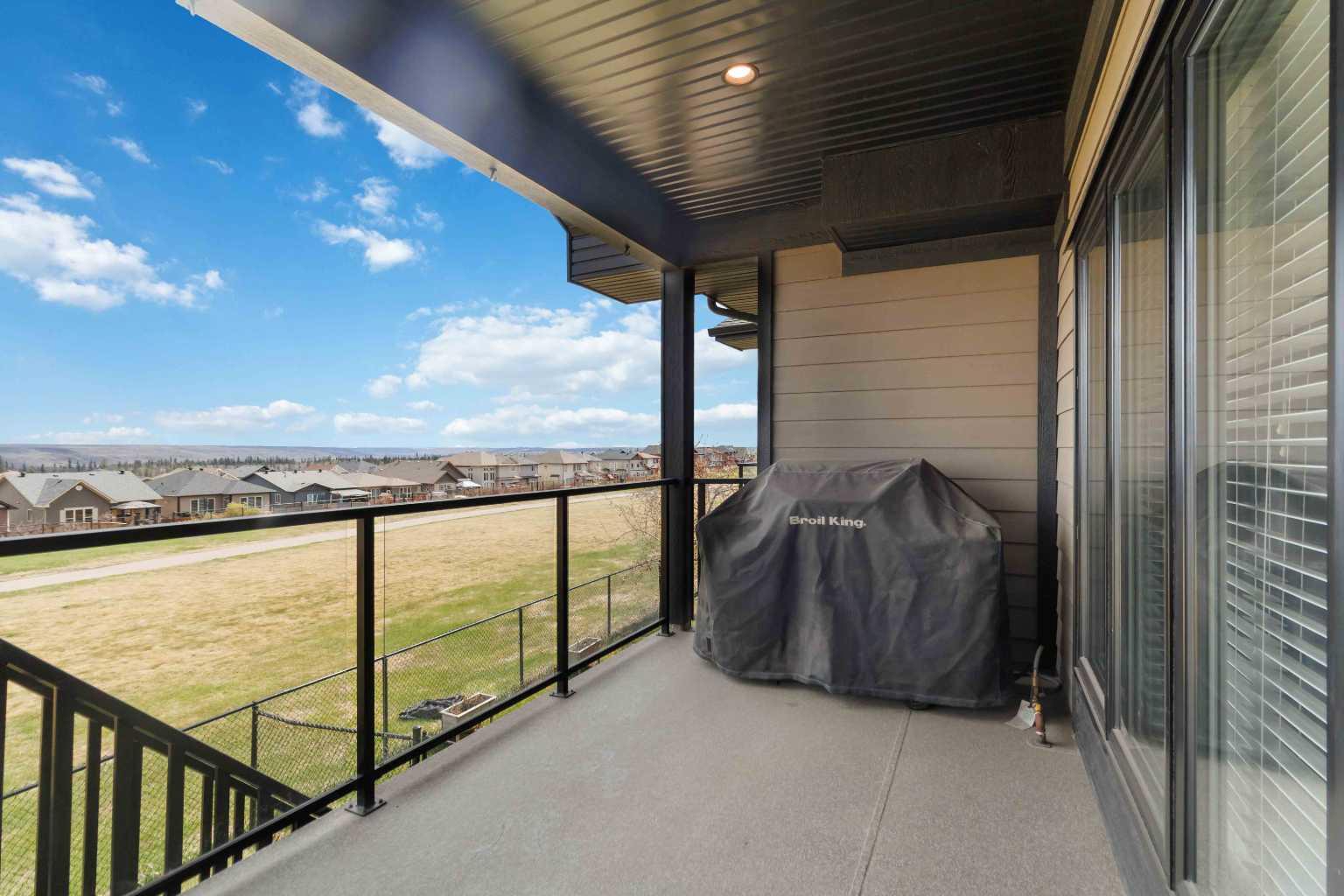 208 SPARROW HAWK Drive 14
