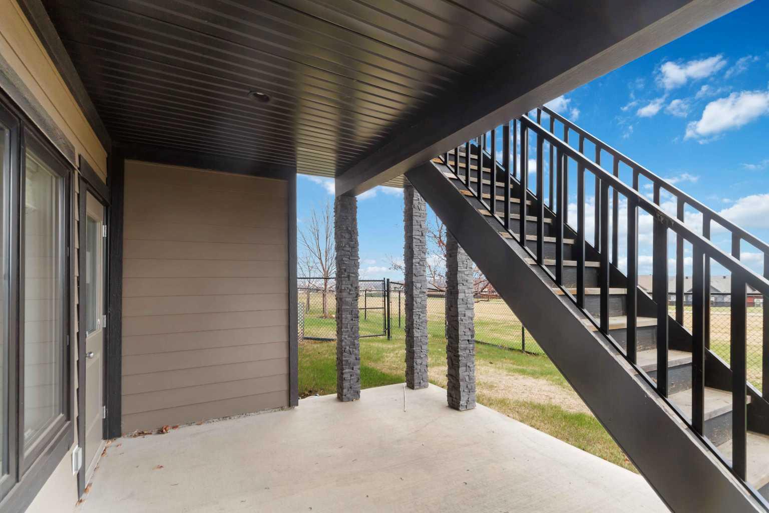 208 SPARROW HAWK Drive 14