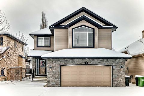41 Kincora Drive NW Calgary AB T3R 1L2