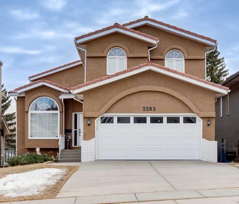 Photo of 2203 Sirocco Drive SW, Calgary, AB T3H 2T9 (MLS # A2287011)