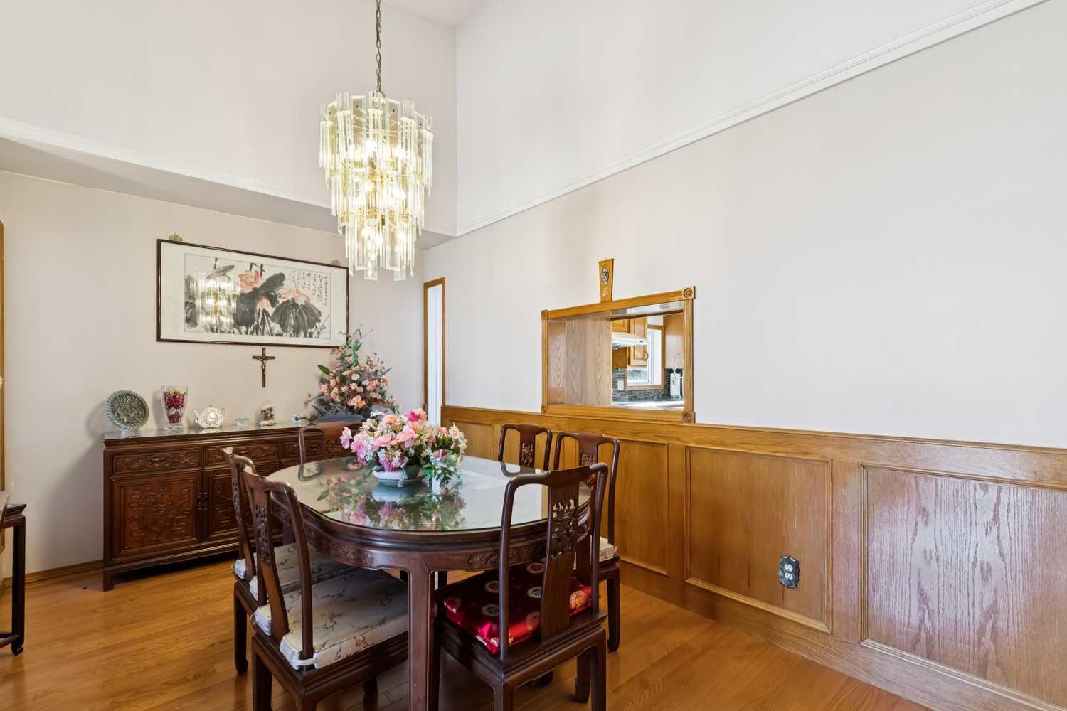 2203 Sirocco Drive SW