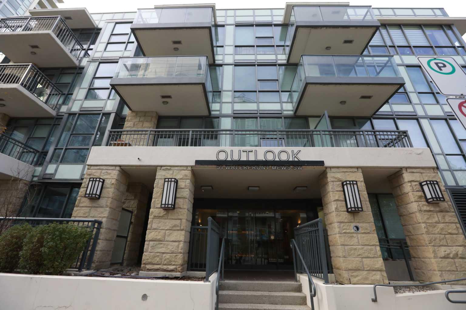 51 Waterfront Mews SW 304