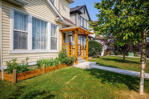 Photo of 35 Bridlecrest Road SW, Calgary, AB T2Y 5J2 (MLS # A2255048) Photo of 35 Bridlecrest Road SW, Calgary, AB T2Y 5J2 (MLS # A2255048)