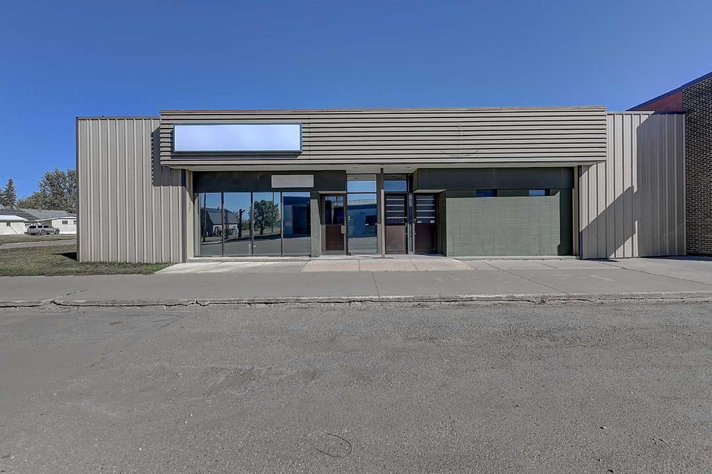 Photo of 10030 101 Avenue, Hythe, AB T0H 2C0 (MLS # A2261376)