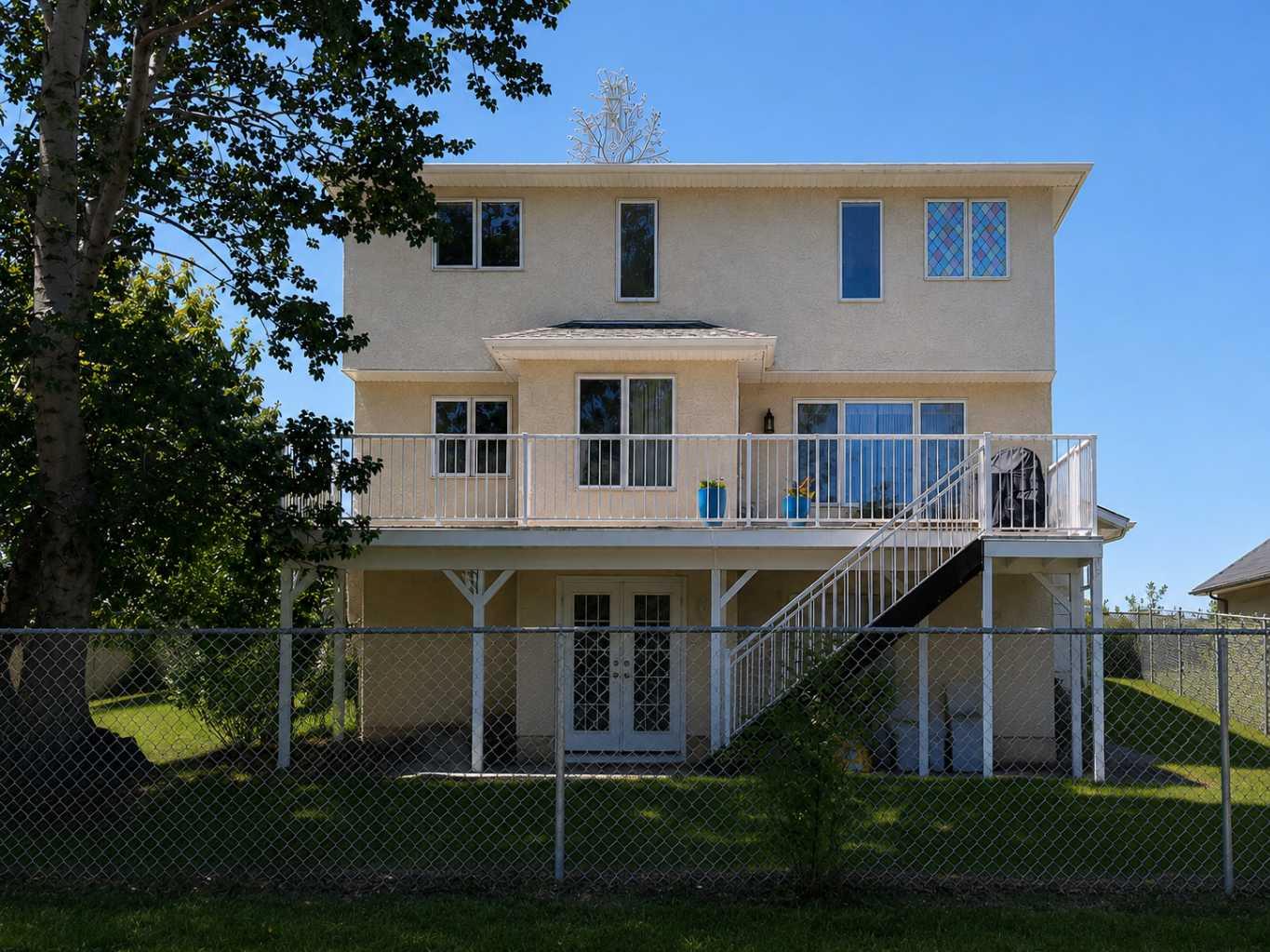 6 Cambria Place