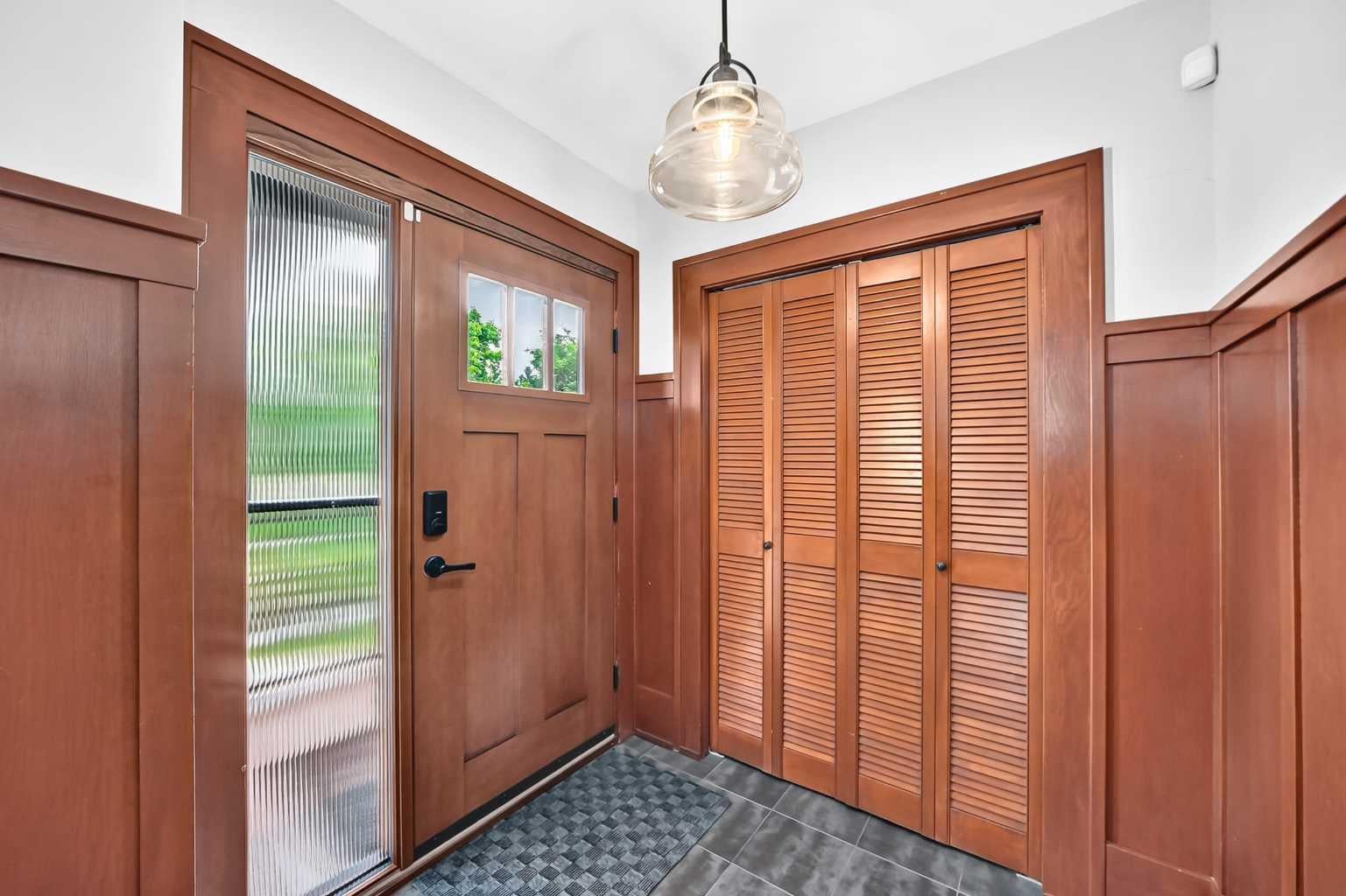 226 Superior Avenue SW