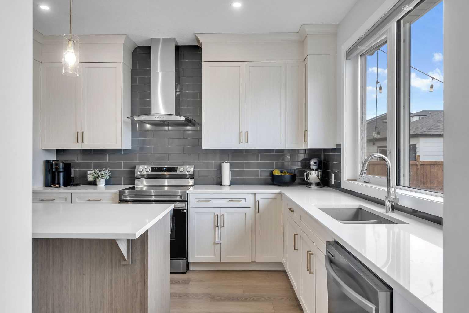 17 Veranda Boulevard SW