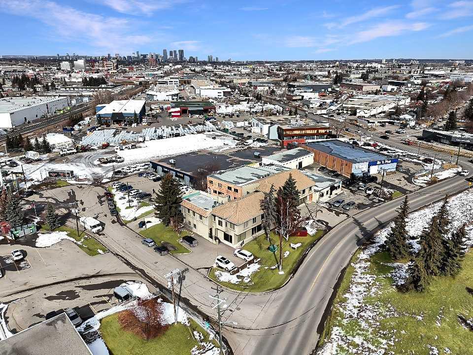 7239C Flint Road SE C