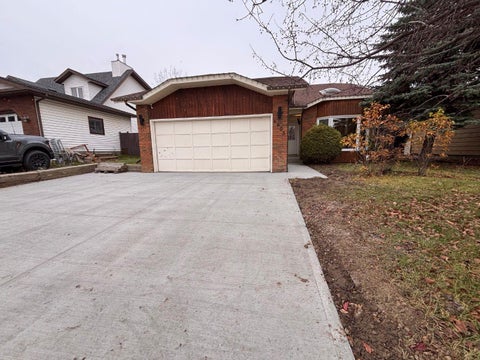 Photo of 6605 93A Street, Grande Prairie, AB T8W 1C3 (MLS # A2354943)