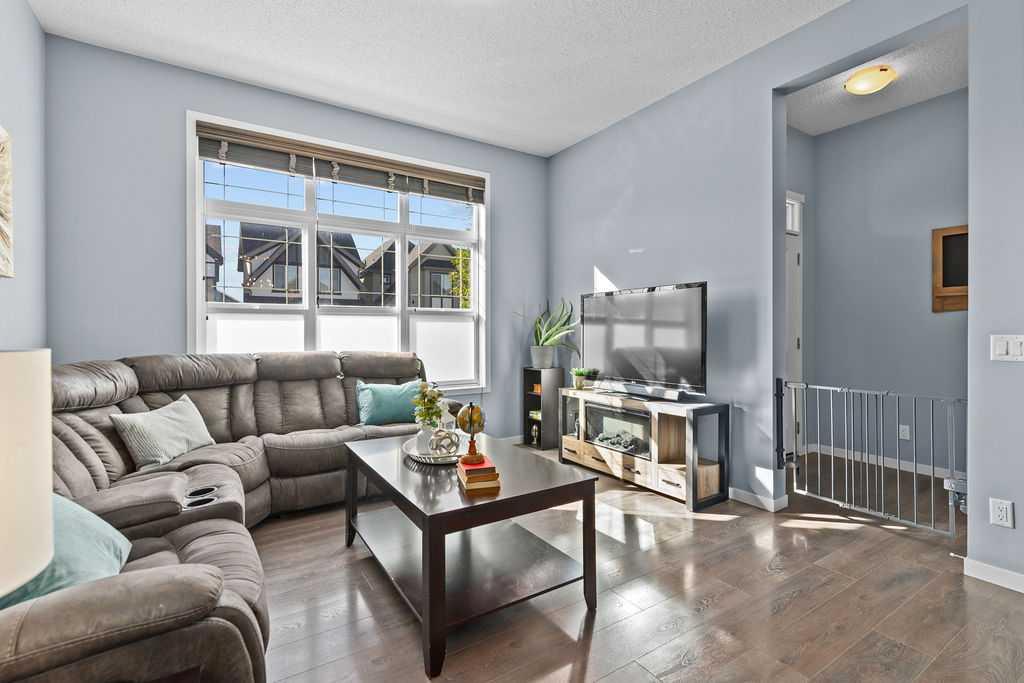 103 Masters Heights SE