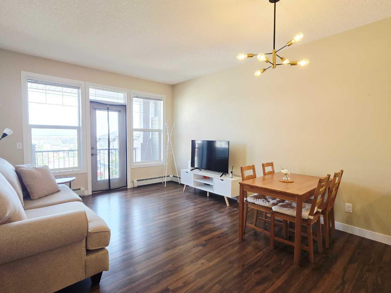 76 Panatella Road NW 301