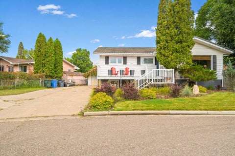 Photo of 7 13 Street SE, Medicine Hat, AB T1A 1W4 (MLS # A2343082)
