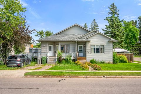 Photo of 4103 49 Avenue, Lloydminster, SK S9V 0S3 (MLS # A2328380)