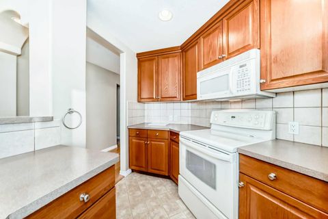 Tiny photo for 1726 14 Avenue NW #708, Calgary, AB T2N 4Y8 (MLS # A2275203)