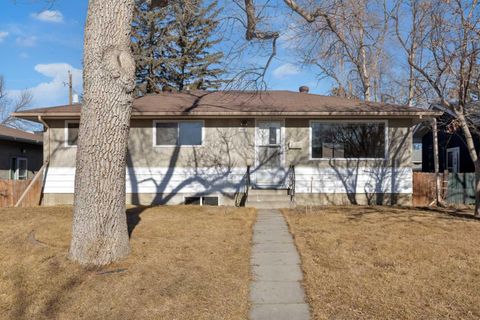 1980 Cottonwood Crescent SE Calgary AB T2B 1P7