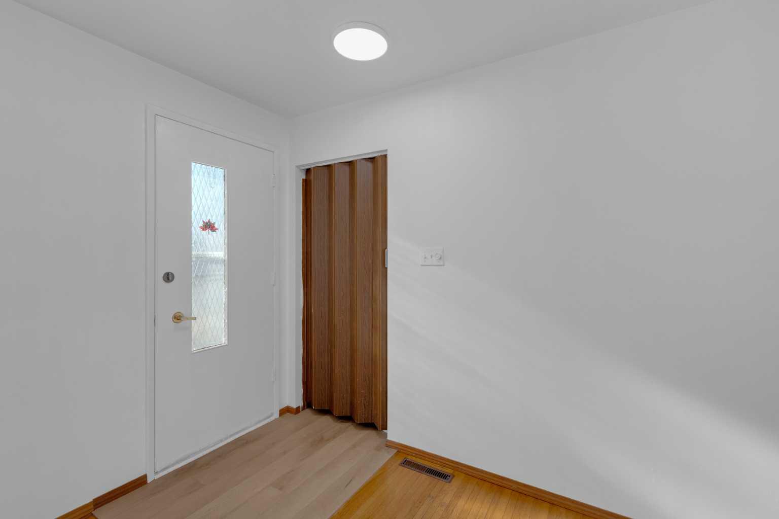 1980 Cottonwood Crescent SE